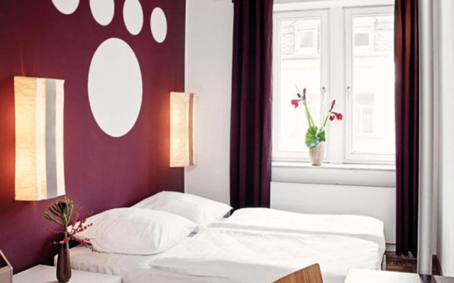 Five Elements Hostel