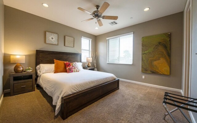 Pueblo Viejo by AvantStay | 5min Drive to Old Town - Sleeps 14