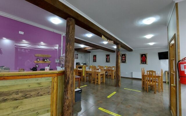 Hostal La Base
