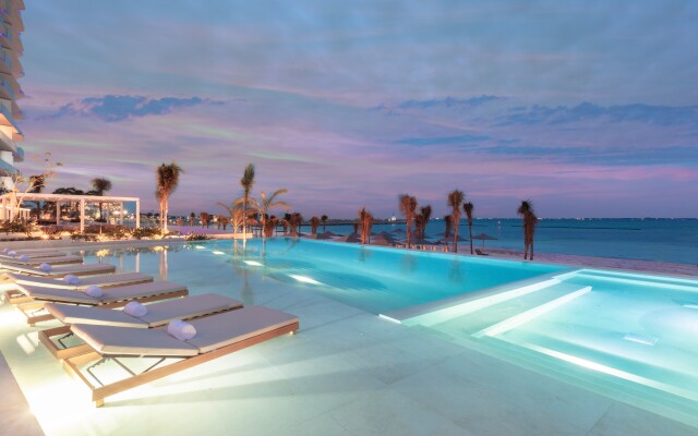 SLS Cancun