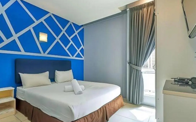 Swing and Pillows at PJ KD