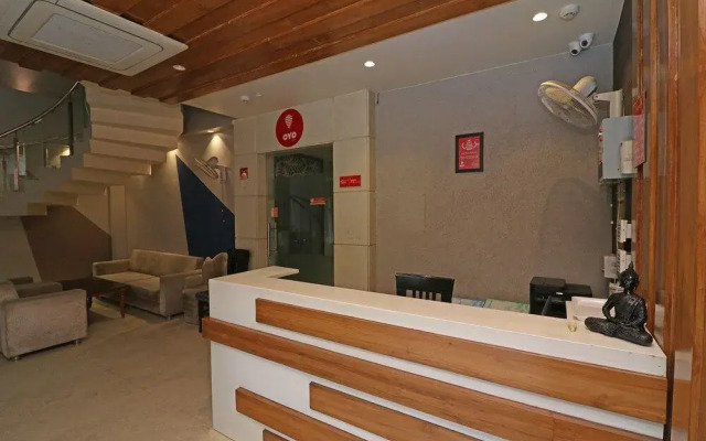 Oyo Flagship 29055 Megha Inn Charbagh