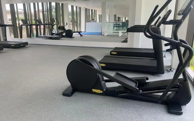 The Lennox suite Airport residential Area