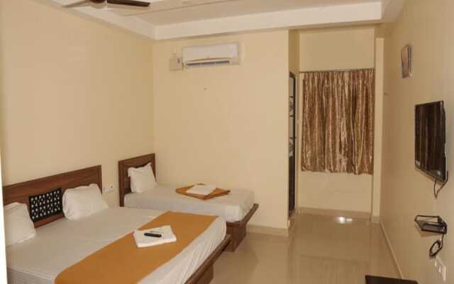Hotel Santhosh Inn