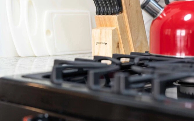 800 Furnished Apartments