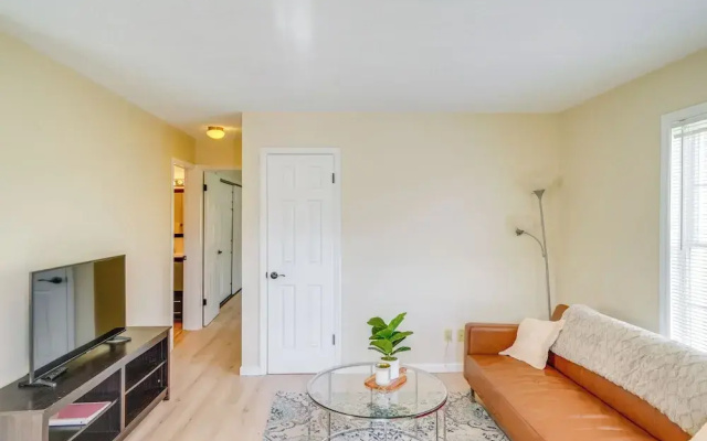 Peaceful Catskills Condo w/ Deck + Mountain View!