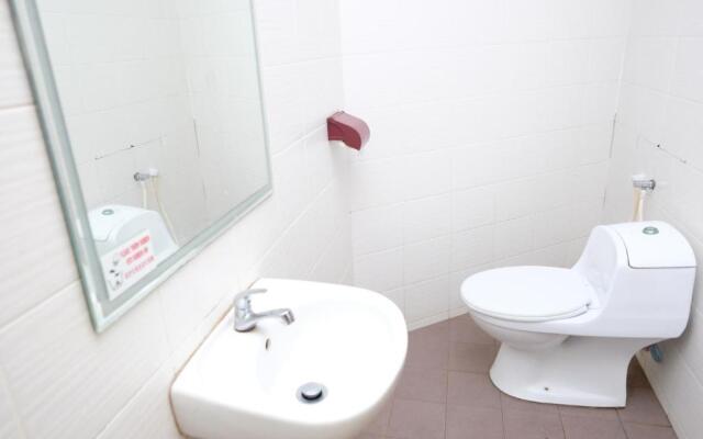 OYO 619 Grand City Hotel 2