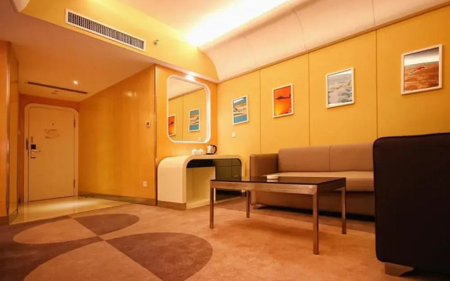 Plive Fly Aviation Theme Hotel