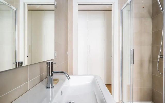 JOIVY Lovely 1-Bed W/Balcony & Parking
