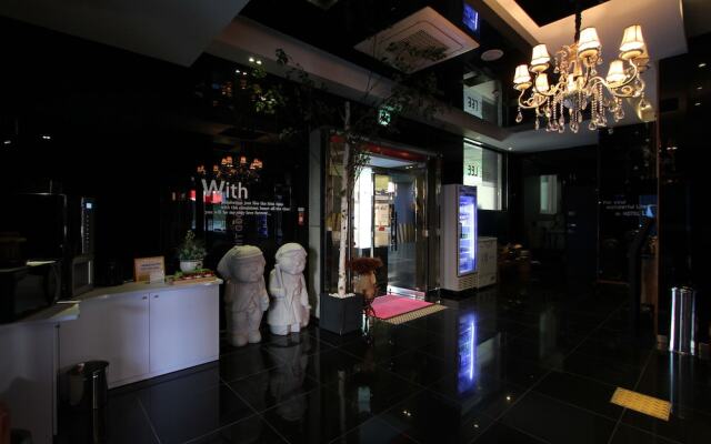 Hotel Lee