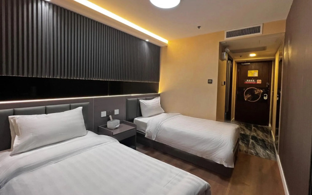 Hennessy Hotel