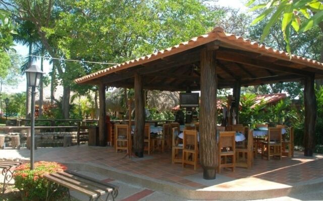 Hotel Rancho Regis