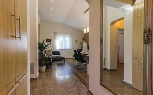 Stunning Home in Fazana With Wifi and 3 Bedrooms