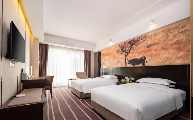 Xingtai conifer fern Hotel