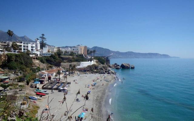APARTAMENTO PALMERAS nsf25 studio, TORRECILLA, NERJA