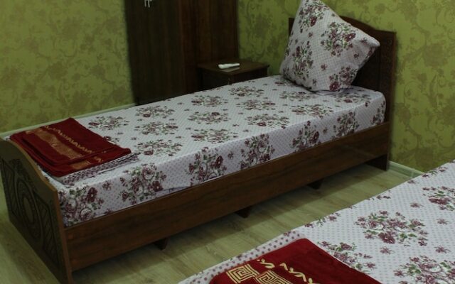 Buxoroi Sharif Guest House