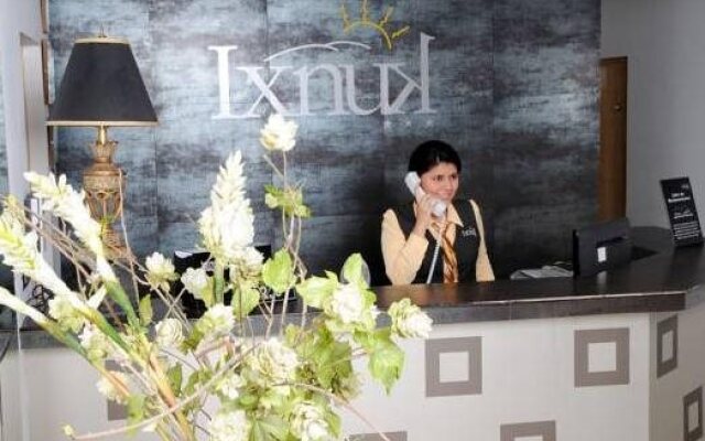 Ixnuk Inn