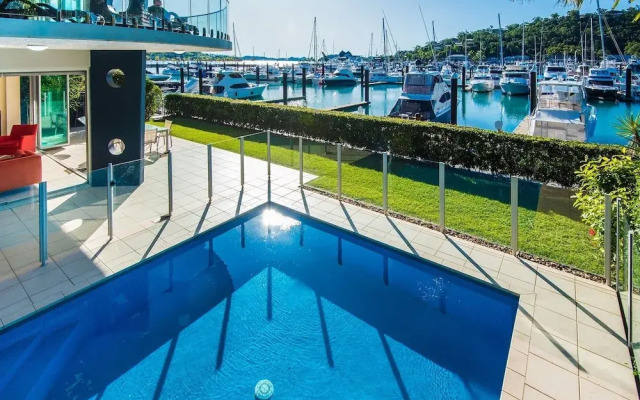 Pavillions 1 - Hamilton Island