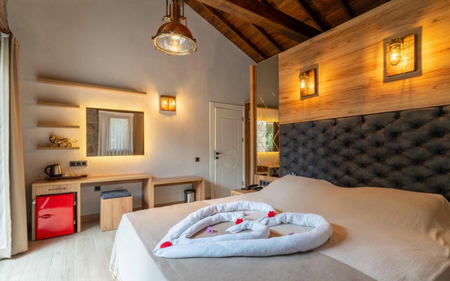Assos Park Hotel