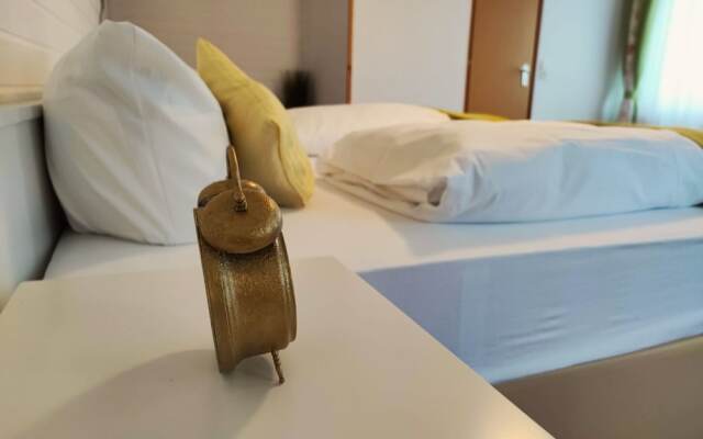 Room in Guest Room - Pension Forelle Double Room