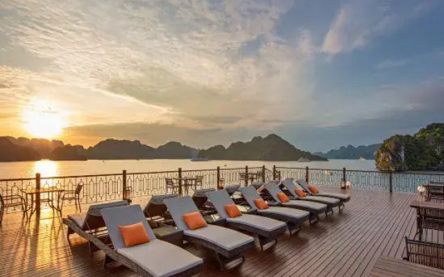 Indochine Premium Halong Bay