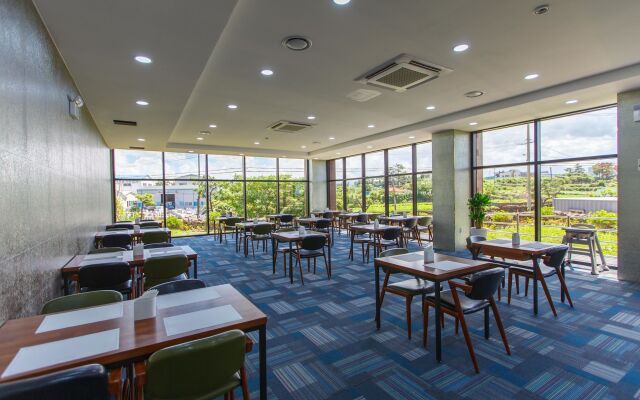 Hotel Sweet Castle Jeju Hamdeok