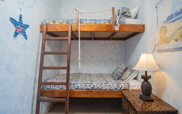 Casa Frida Massive Condo Sleeps up to 12!