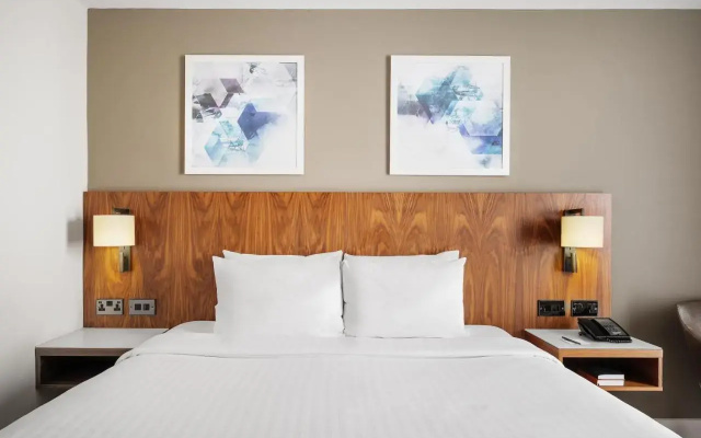 Courtyard by Marriott London Gatwick Airport