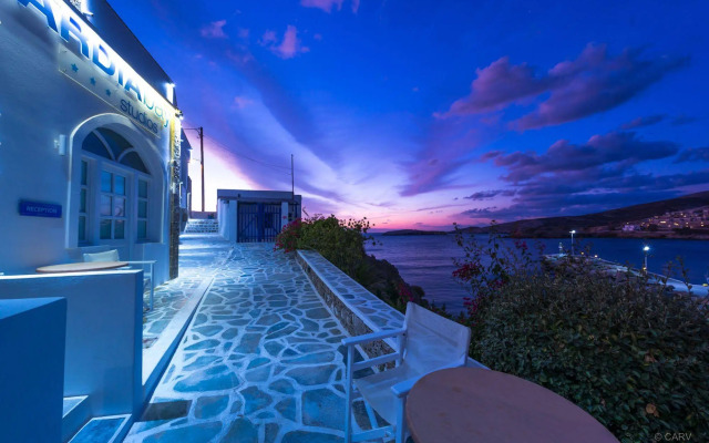 Vardia Bay Studios