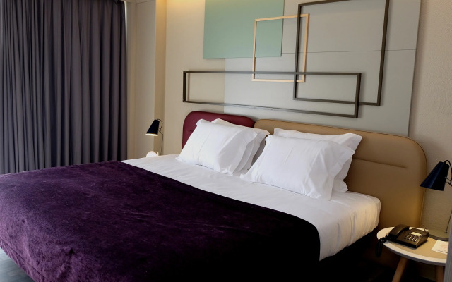 Axis Ofir Beach Resort Hotel