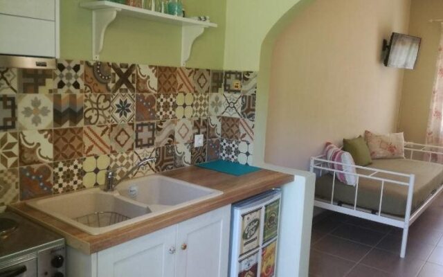 Kallisti Seaside Studios Skopelos