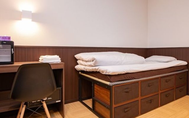 Grandouce Senzokuike - Hostel, Caters to Men