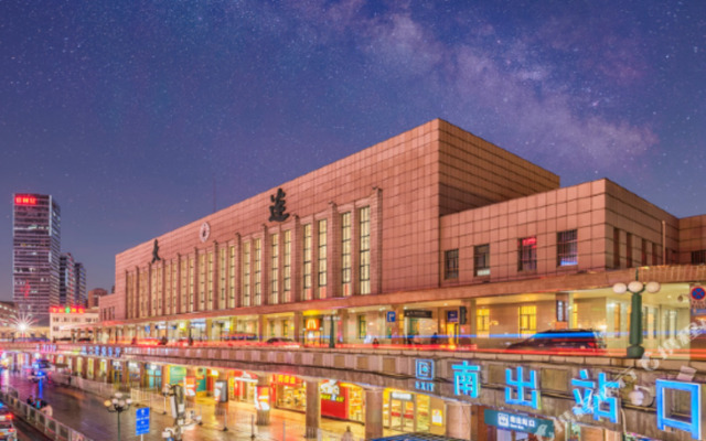 Vienna 3 Best Hotel (Dalian Railway Station Russian Style Street Branch)
