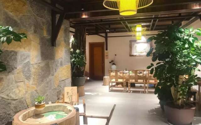 Floral Hotel Yuxi Fuxianhu Bolianchen