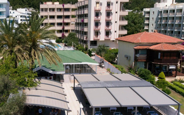 Amos Hotel