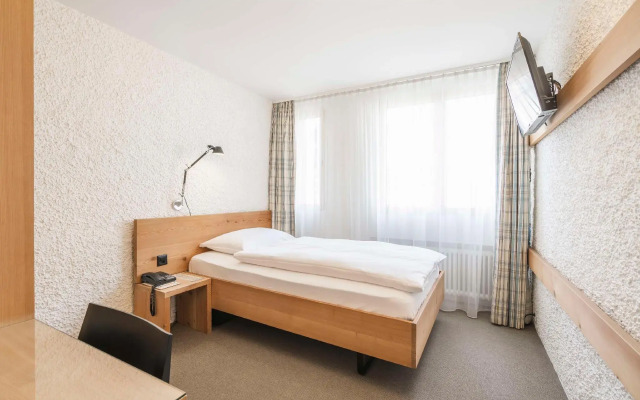 Отель Hauser Swiss Quality