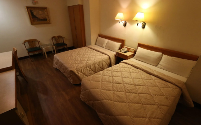 Riverside Hotel