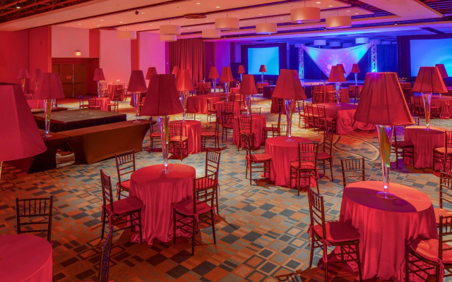 DoubleTree by Hilton Miami Airport & Convention Center