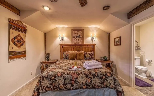 Paradise On The River Three Bedroom Cabin