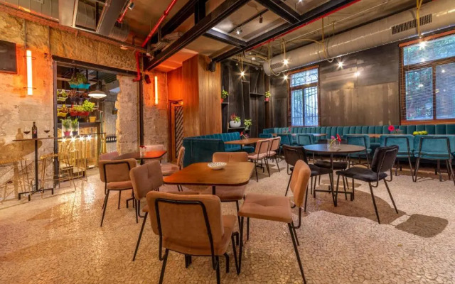 Stay Inn Hostel