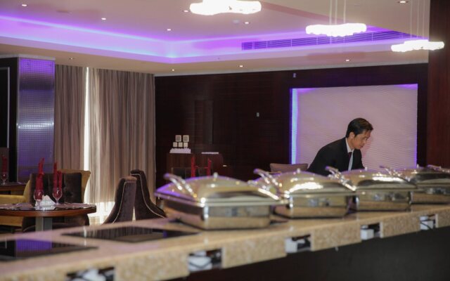Plaza inn Business Hotel
