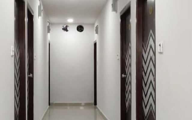 iROOMZ Hotel Galaxy Grand