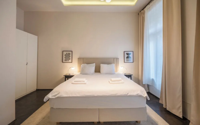 Venus Apartments - Opera III