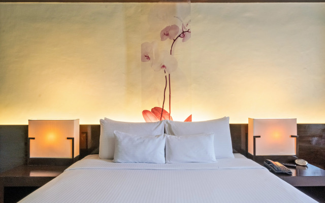 Waterfront Cebu City Hotel & Casino