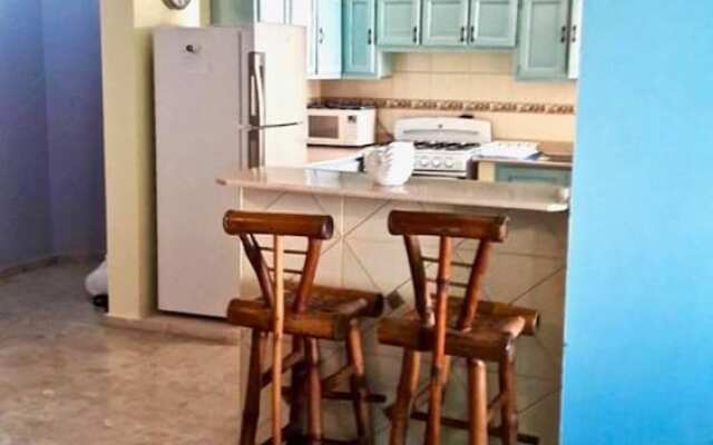 2 bedroom condo near beach