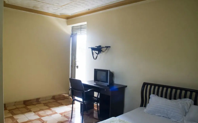 Rays Hotel
