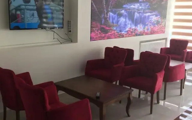 Triton Apart Otel