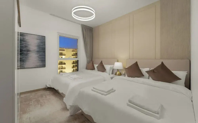 Luxe Ventures Waters Edge Haven