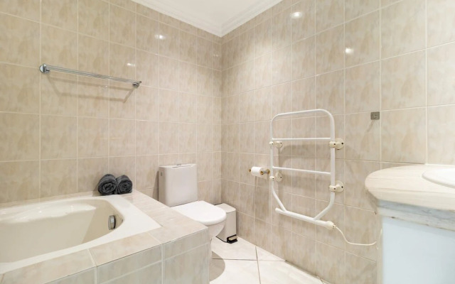 3 Bedroom Apartment - Beach Club