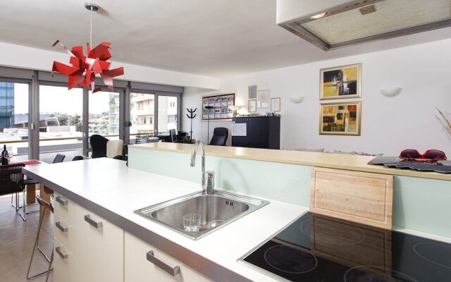 Modern Apartment with Sea-view at Split